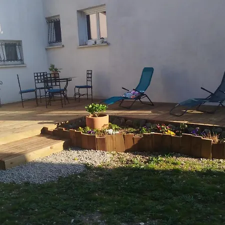 Le Cocon Du *
